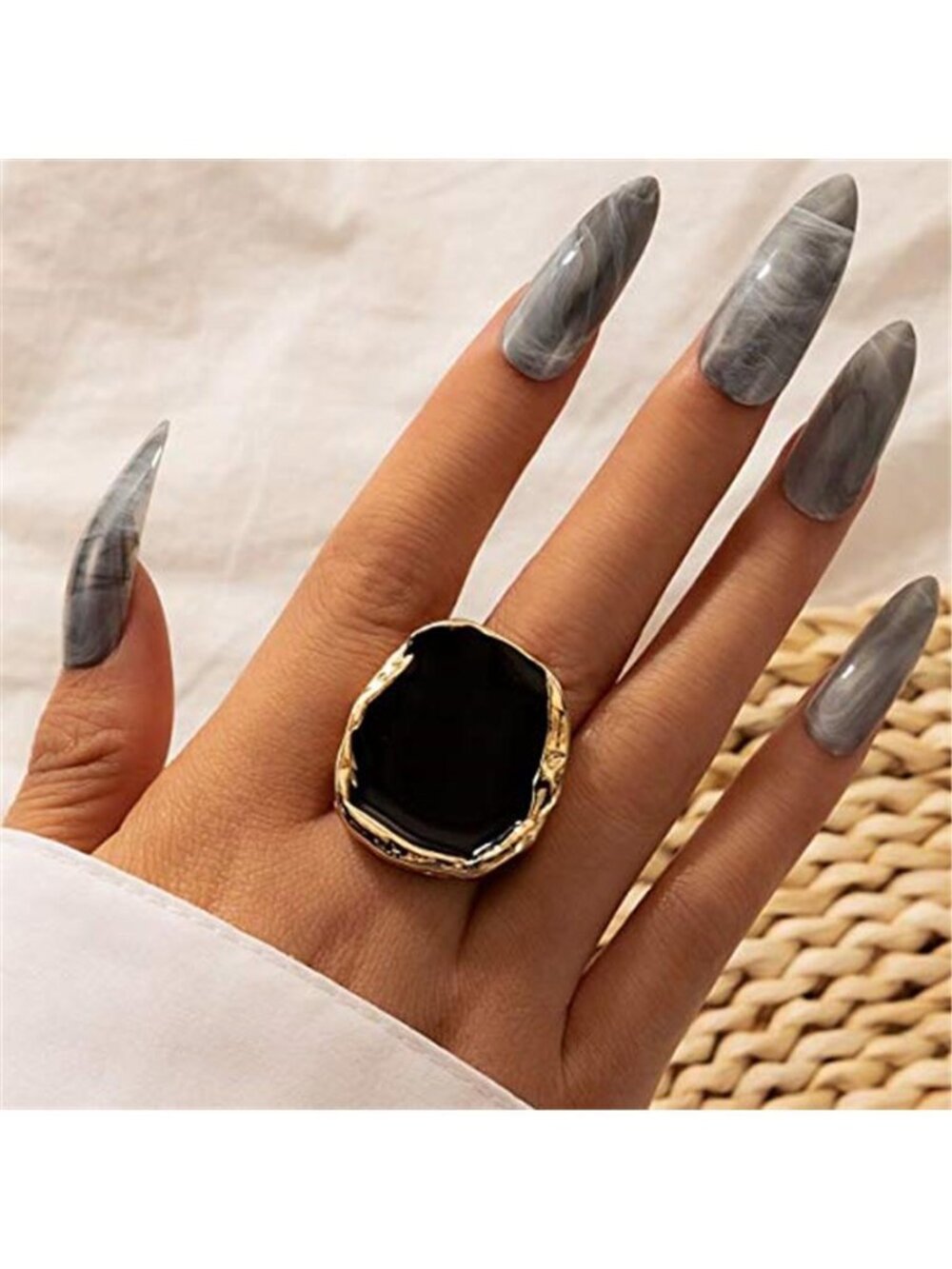 Vintage Statement Rings for Women,Chunky Gold Cocktail Rings,Big Black Enamel